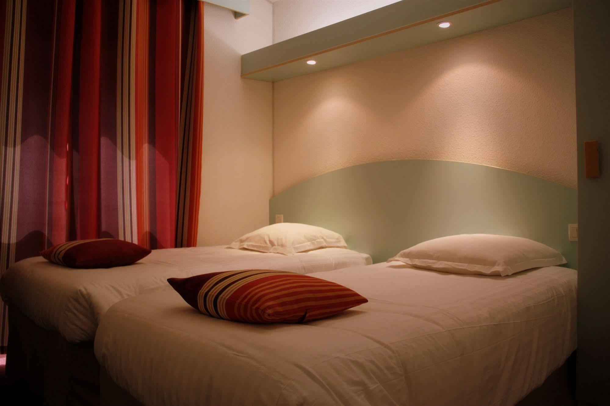 Agape Hotel Bessines Экстерьер фото